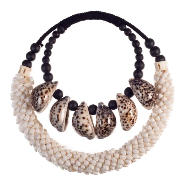 Colar Decorativo Redondo Cypraea Tiger e White Moon - 34cm
